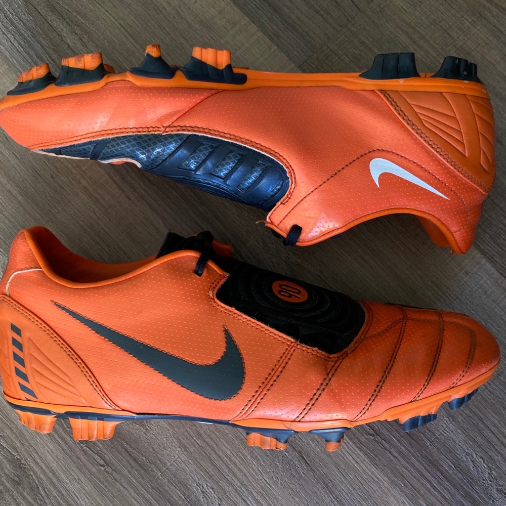 Men’s Nike Totalninety Cleats Orange/Black